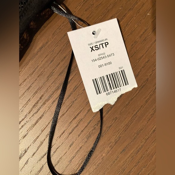 Black Tanktop - Picture 4 of 8